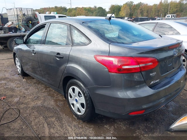 Ford FOCUS S 2017 1FADP3E21HL298373 Image 3