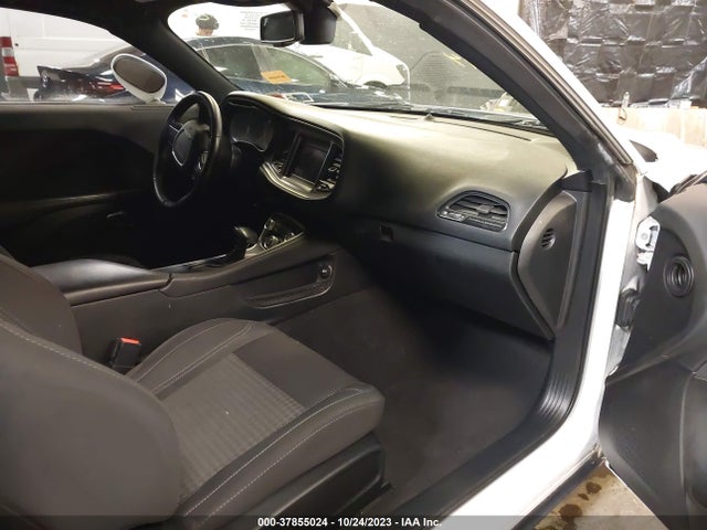 2019 DODGE CHALLENGER SXT VIN: 2C3CDZGGXKH628174