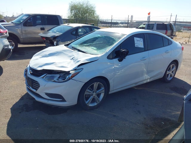 Chevrolet CRUZE LS 2017 1G1BC5SMXH7162033 Image 2