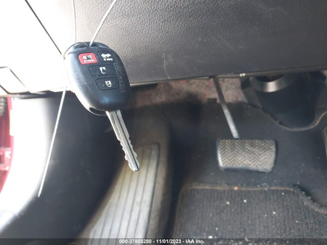 2015 TOYOTA COROLLA LE PLUS VIN: 2T1BURHE7FC316625