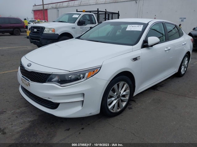 KIA Optima Lx 2017 5XXGT4L3XHG161842 Image 2