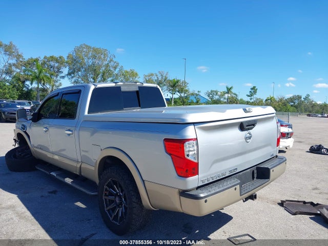2017 NISSAN TITAN XD SL GAS VIN: 1N6AA1F22HN521359