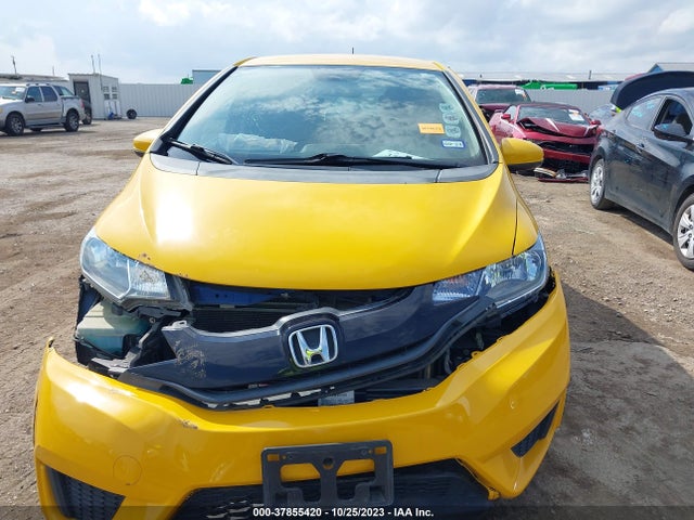 Honda FIT LX 2015 3HGGK5H57FM756261 Image 12