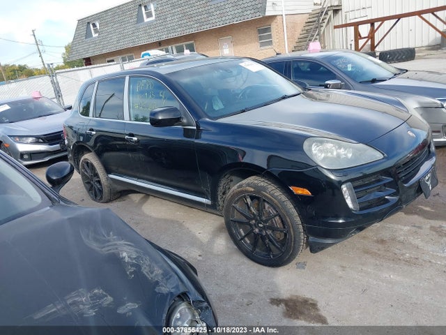 2010 PORSCHE CAYENNE WP1AA2AP5ALA08358 Photo 0