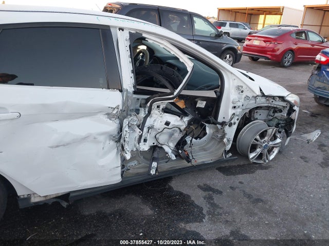 2014 FORD FOCUS SE VIN: 1FADP3K2XEL255764