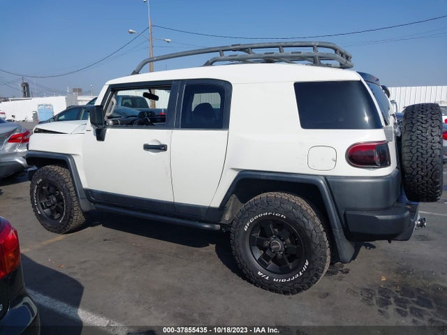 2008 TOYOTA FJ CRUISER VIN: JTEBU11F38K041059