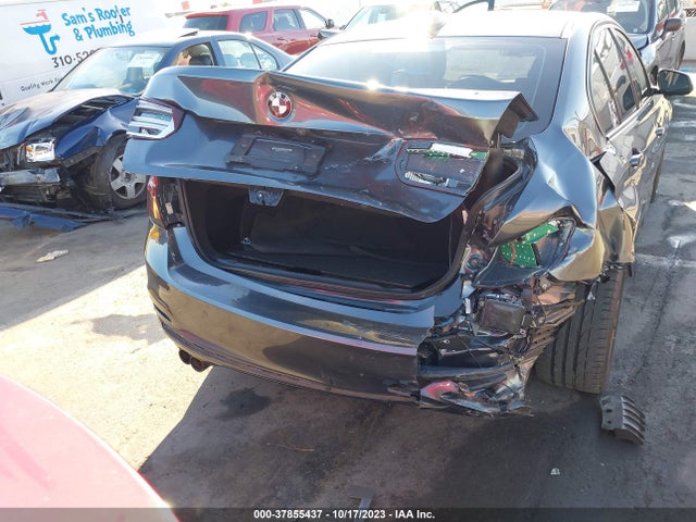 BMW 330I 2018 WBA8B9C59JAE21929 Image 16