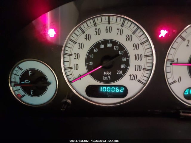 2002 CHRYSLER TOWN & COUNTRY LIMITED VIN: 2C8GP64LX2R584092