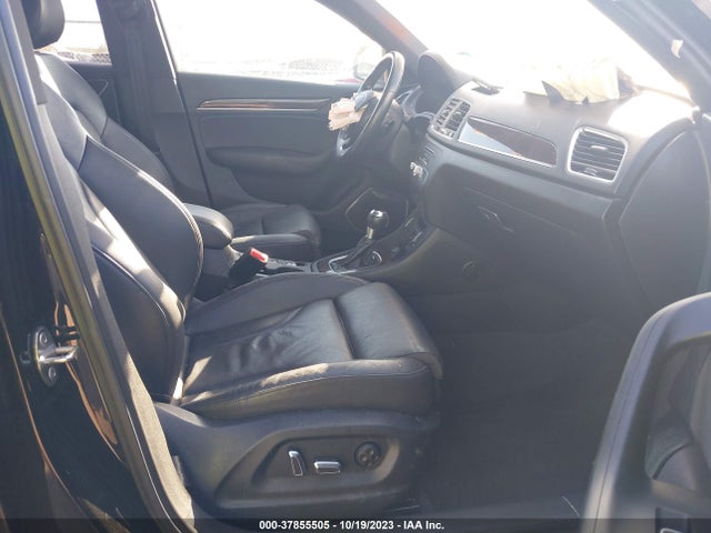 WA1HCCFS7JR004817 Audi Q3 Premium Plus