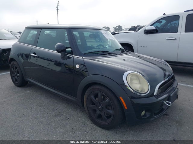 2009 MINI COOPER WMWMF33569TW76762 Photo 0