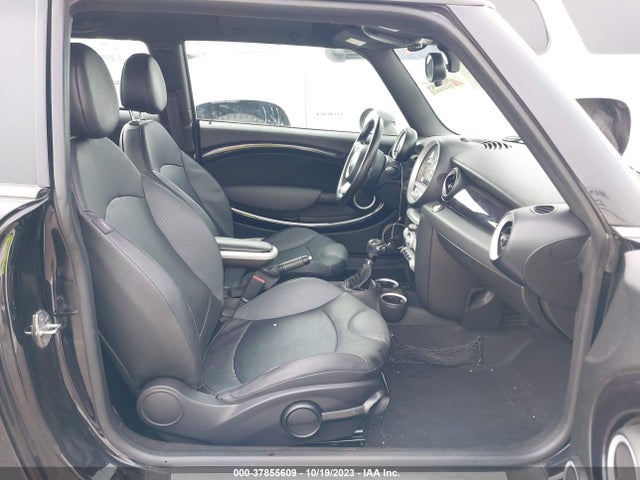 2009 MINI COOPER WMWMF33569TW76762 Photo 4