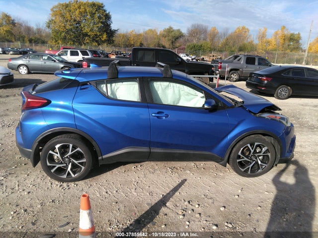 Toyota C-HR XLE 2018 NMTKHMBX1JR028051 Image 13