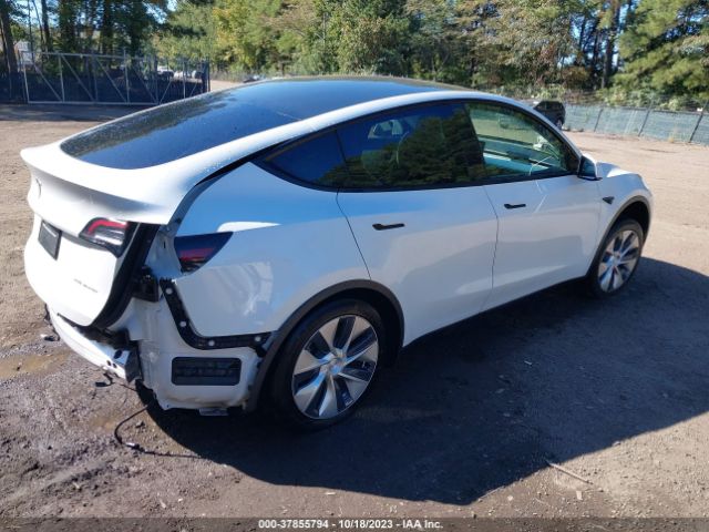 5YJYGDEE7MF085582 Tesla Model Y Long Range