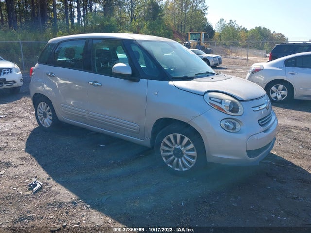 2014 FIAT 500L ZFBCFABH8EZ024752 Photo 0