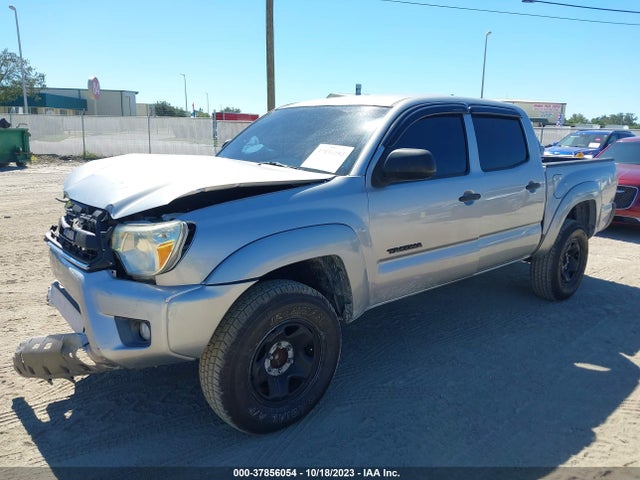 Toyota Tacoma Prerunner 2014 5TFJU4GN4EX058399 Image 2