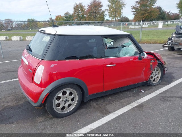 2005 MINI COOPER WMWRC33415TJ65167 Photo 3