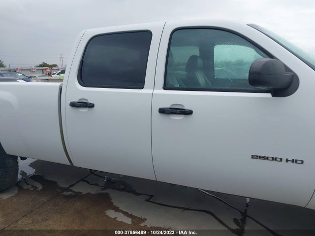 2011 CHEVROLET SILVERADO 2500HD WORK TRUCK VIN: 1GC1KVCG9BF126779