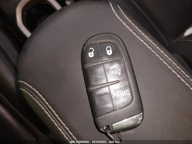 Jeep Renegade Limited 2015 ZACCJADT9FPB47585 Image 11