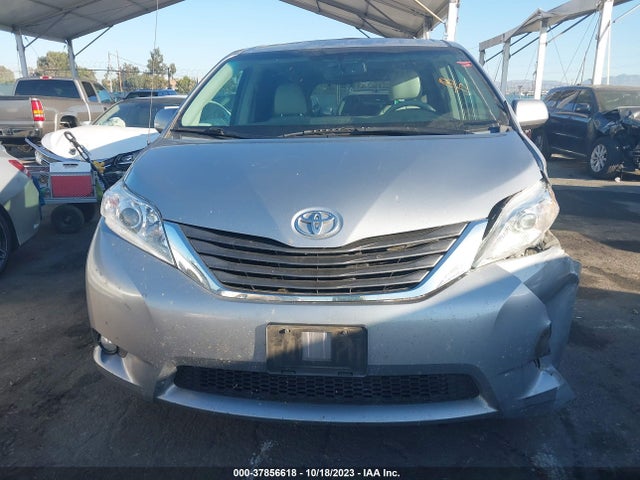 2013 TOYOTA SIENNA XLE V6 8 PASSENGER VIN: 5TDYK3DC6DS403972