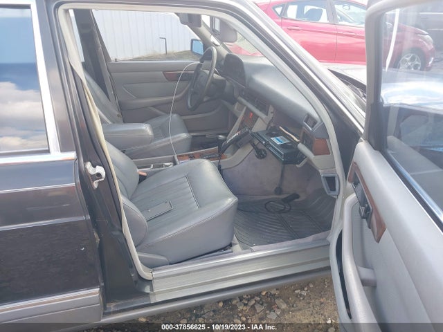 1988 MERCEDES-BENZ 420 SEL VIN: WDBCA35DXJA394348