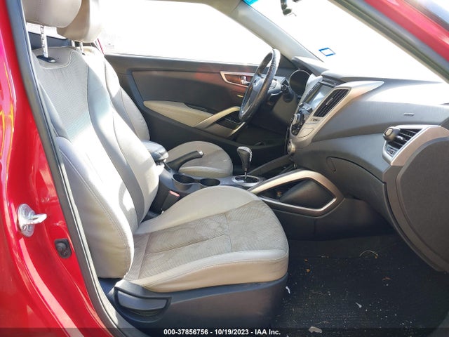 2013 HYUNDAI VELOSTER BASE W/GRAY VIN: KMHTC6AD4DU143875