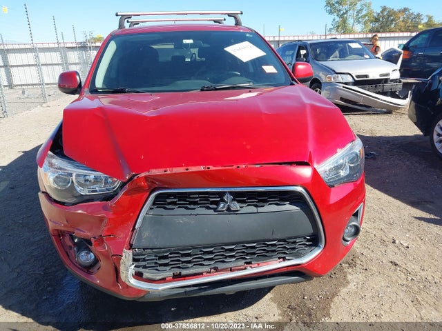 4A4AP3AW8FE056499 Mitsubishi Outlander Sport 2.4 Es