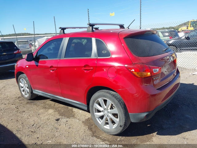 4A4AP3AW8FE056499 Mitsubishi Outlander Sport 2.4 Es