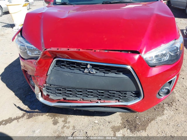 4A4AP3AW8FE056499 Mitsubishi Outlander Sport 2.4 Es