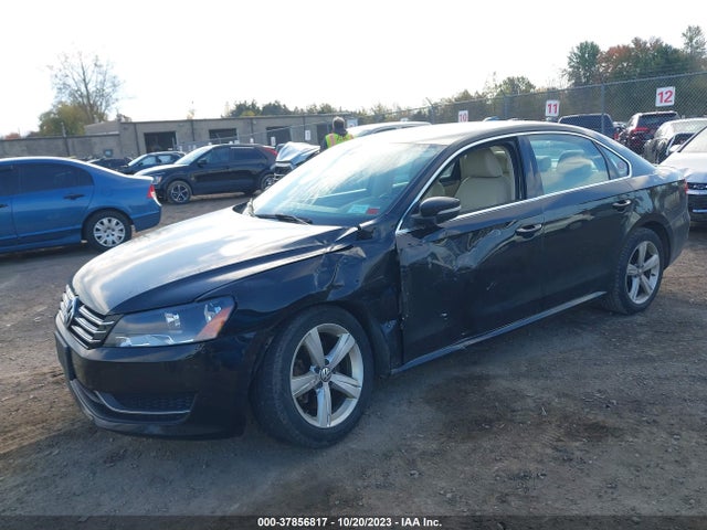 1VWBT7A33FC003058 Volkswagen Passat 1.8t Se
