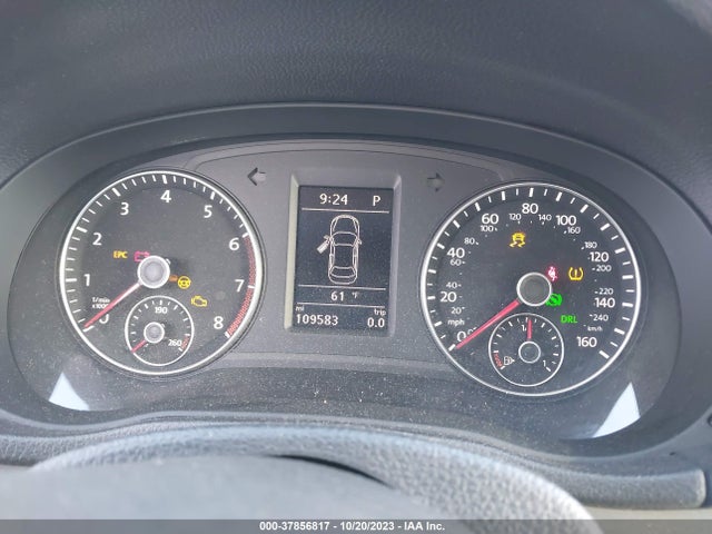 1VWBT7A33FC003058 Volkswagen Passat 1.8t Se