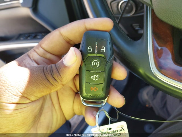 2015 LINCOLN MKZ HYBRID VIN: 3LN6L2LU7FR626015