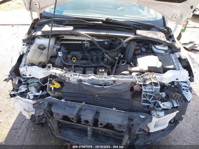 Ford FOCUS SE 2014 1FADP3F24EL437065 Image 10
