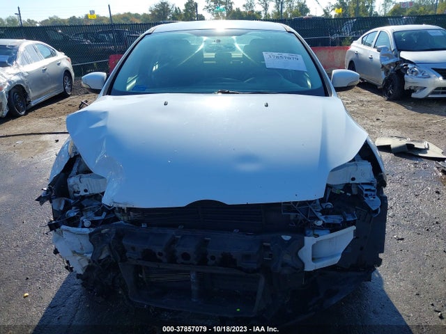 Ford FOCUS SE 2014 1FADP3F24EL437065 Image 13