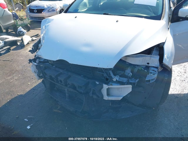 Ford FOCUS SE 2014 1FADP3F24EL437065 Image 6