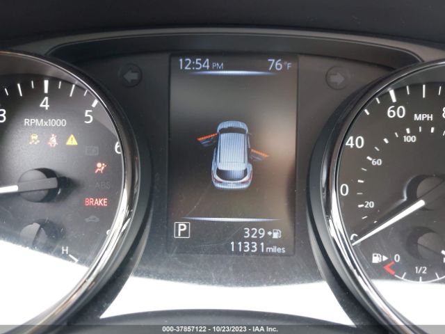 JN1BJ1CR8HW134451 Nissan Rogue Sport Sv