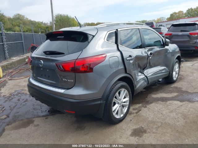 JN1BJ1CR8HW134451 Nissan Rogue Sport Sv