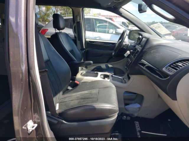 2C4RDGCGXGR378033 Dodge Grand Caravan Sxt Plus