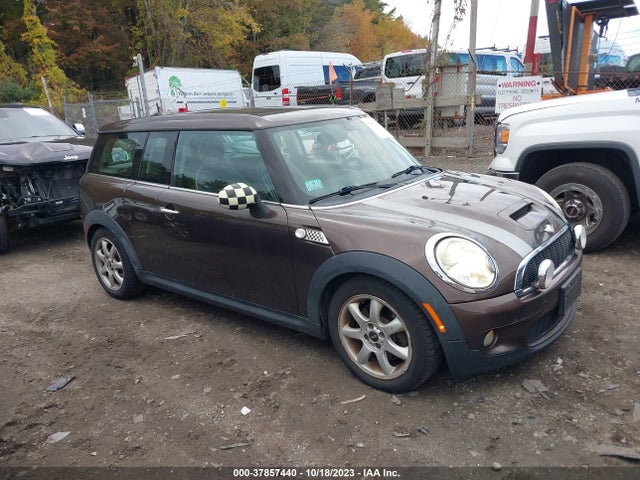 2009 MINI COOPER CLUBMAN WMWMM335X9TP89930 Photo 0