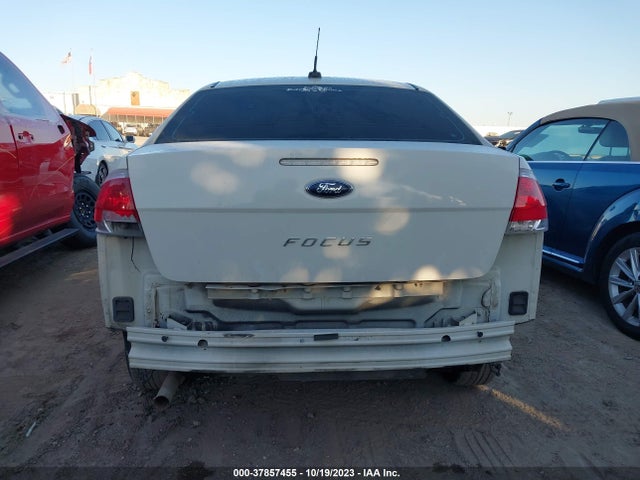 2011 FORD FOCUS S VIN: 1FAHP3EN2BW129352
