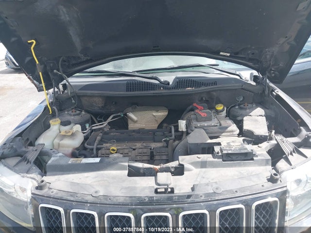 1C4NJCBA2HD146883 Jeep Compass Sport