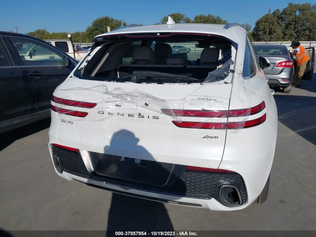 Genesis Gv70 2.5t Awd 2023 KMUMADTB1PU093811 Image 16