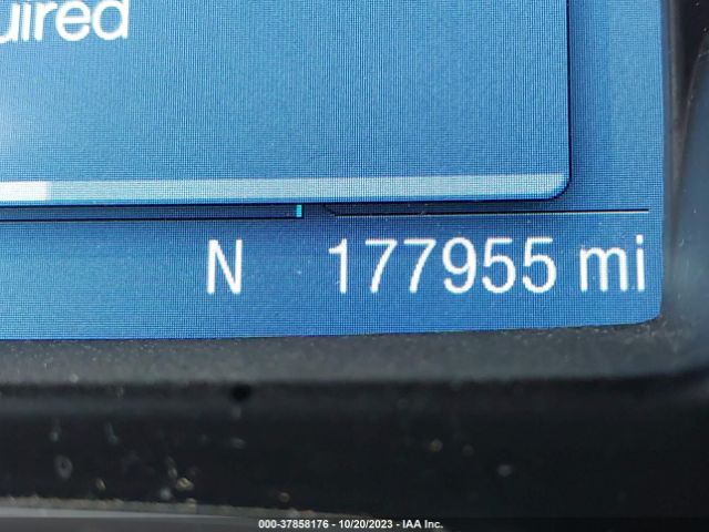1FMCU9GX6FUB28927 Ford ESCAPE SE