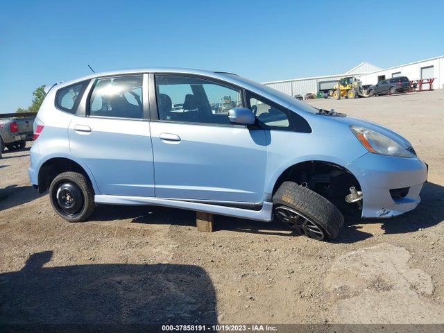 2010 HONDA FIT SPORT VIN: JHMGE8H43AC017010