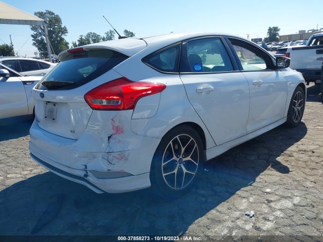 2016 FORD FOCUS SE VIN: 1FADP3K2XGL362123