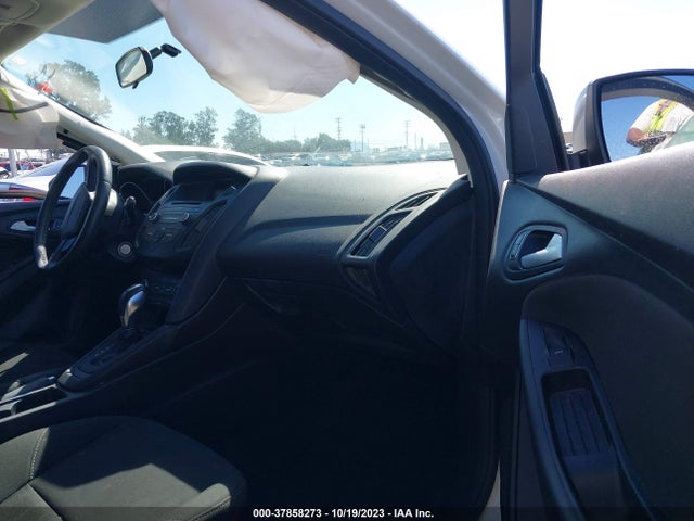 2016 FORD FOCUS SE VIN: 1FADP3K2XGL362123