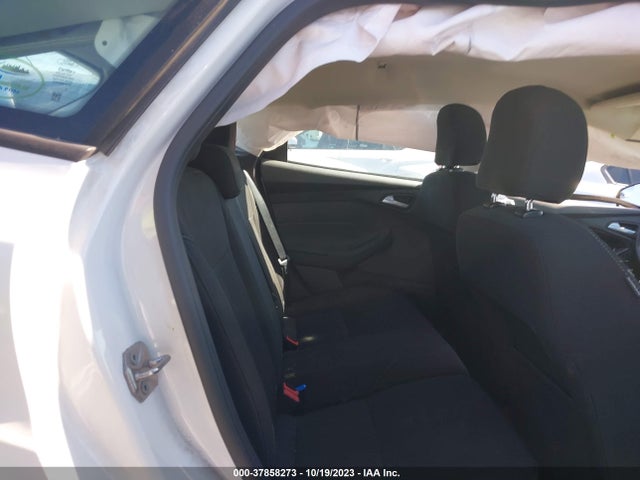 2016 FORD FOCUS SE VIN: 1FADP3K2XGL362123