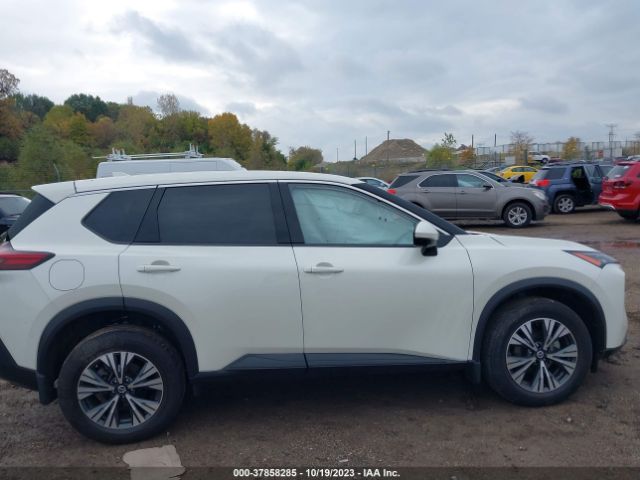 JN8AT3BB6MW218592 Nissan Rogue Sv Intelligent Awd