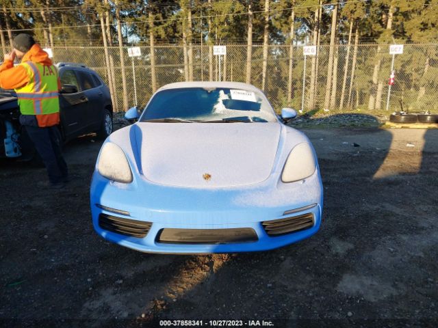 WP0CA2A89HS221932 Porsche 718 Boxster
