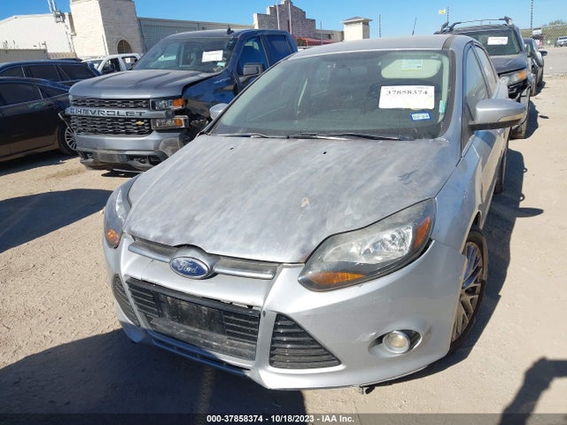 2014 FORD FOCUS TITANIUM VIN: 1FADP3N21EL399067