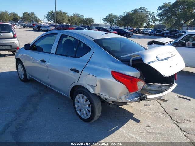 2015 NISSAN VERSA S VIN: 3N1CN7AP2FL829914
